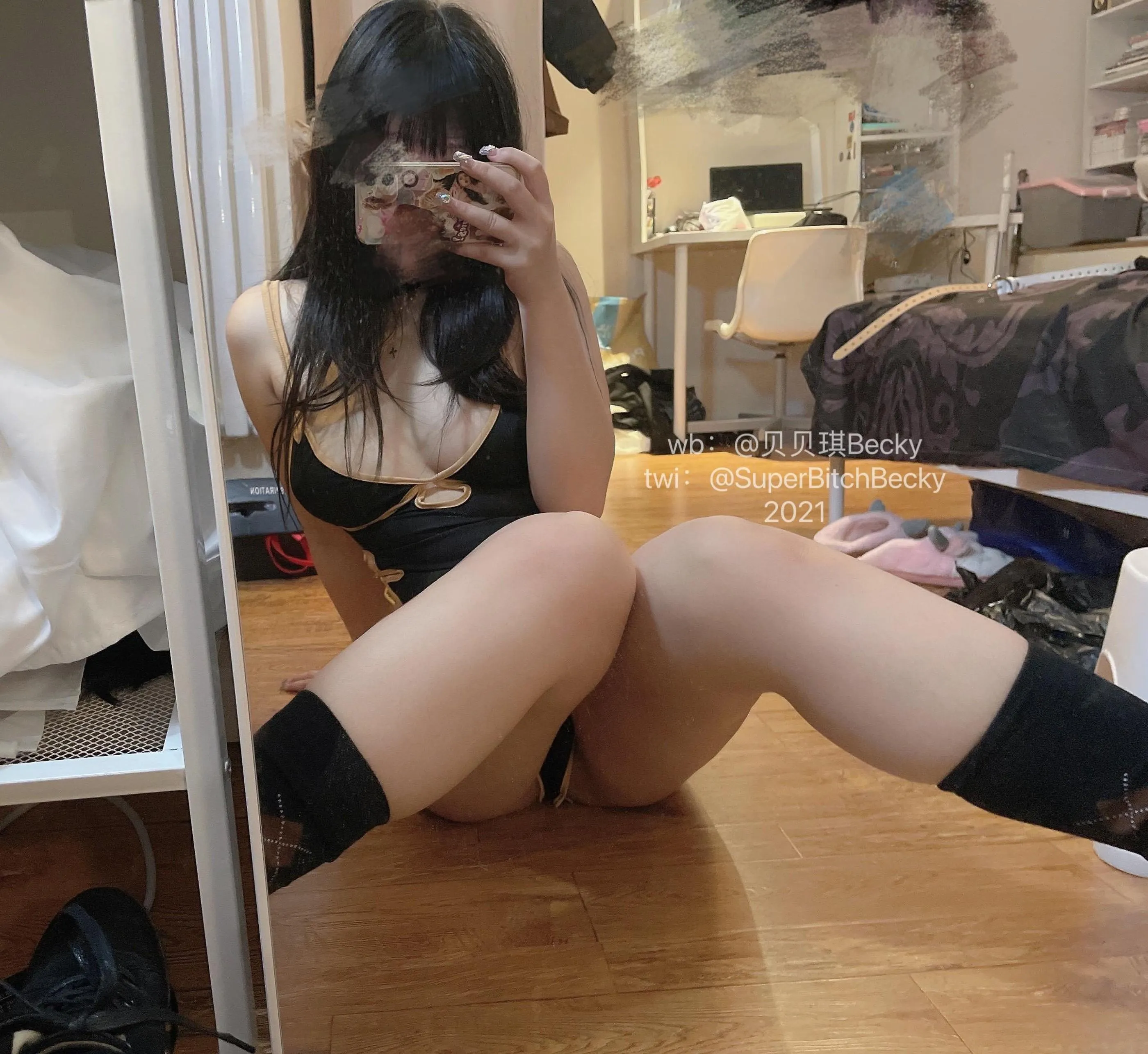 贝贝琪Becky – NO.019 对镜黑发辣妹 [105P]插图5